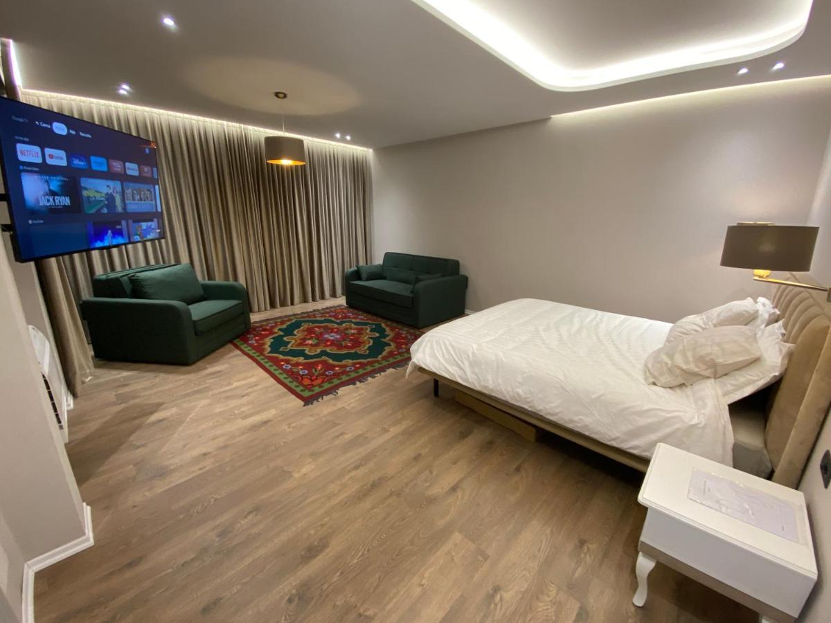 Vila-Amo, Suites&Rooms In Tirana Center 외부 사진