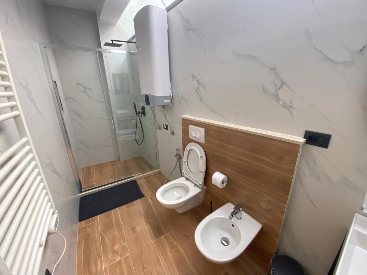 Vila-Amo, Suites&Rooms In Tirana Center 외부 사진