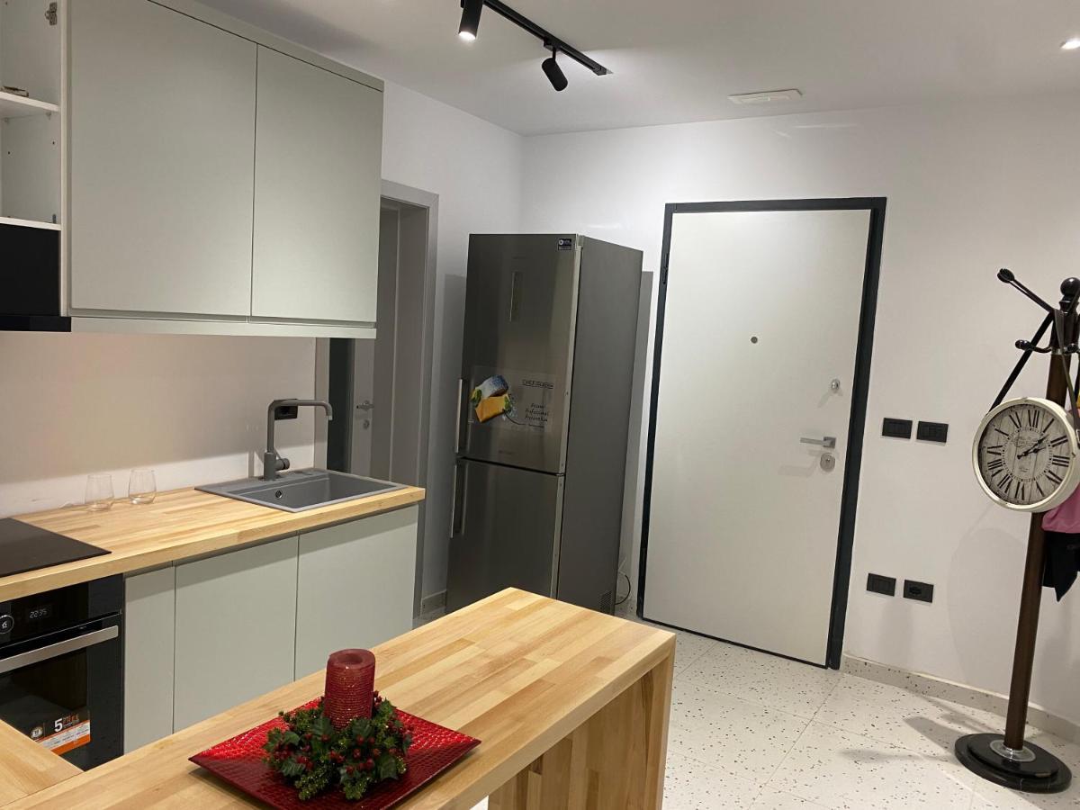 Vila-Amo, Suites&Rooms In Tirana Center 외부 사진