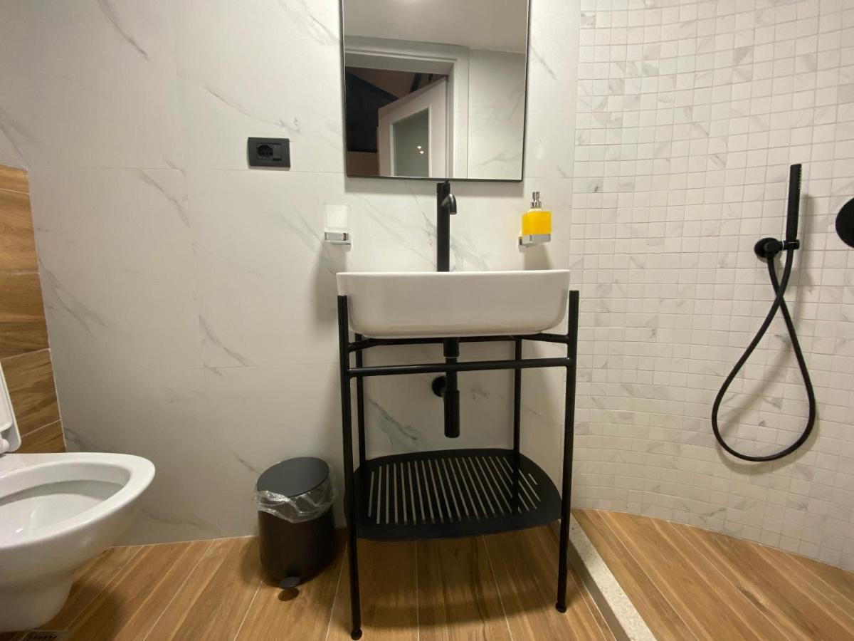 Vila-Amo, Suites&Rooms In Tirana Center 외부 사진